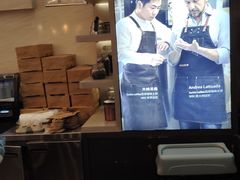 -瑞幸咖啡(解放碑英利大融城店)
