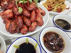 -丹水桥地锅鱼·翘嘴鲌·地方特色全鱼宴(丹江口大坝店)