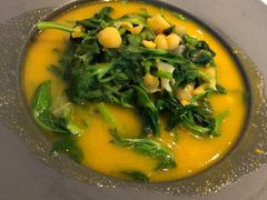 豌豆黄浸豌豆尖-半山腰·云南菜(侨福芳草地店)