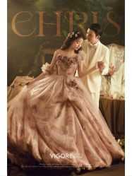 -雪中彩影婚纱摄影·微光艺术中心