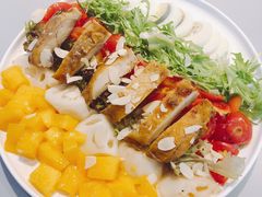 照烧鸡肉带皮沙拉-公园北鹿·铃兰餐厅(齐盛湖店)