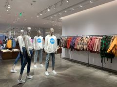 -URBAN REVIVO(西安Momopark店)