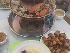 -一口猪海鲜浑锅·东北家常菜