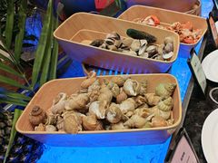 -亚龙湾希尔顿自助餐厅·海鲜·烧烤·沙滩BBQ·现场乐队
