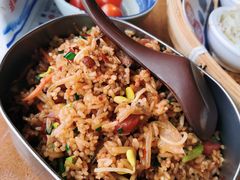 怪噜炒饭-包整·丝娃娃(甲秀楼景观店)