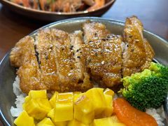-8PINTS八品脱·日料·烧鸟·精酿小酒馆(莘庄店)