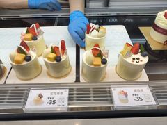 -花花卷卷·鲜食蛋糕(静安久光百货店)