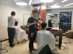 -迪罗造型•潮色接发