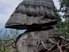 -梭布垭石林景区