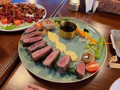 -mordew加州日记西餐&小酒馆(新天地店)