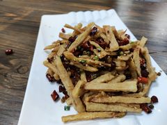 -小四川美食馆(幸福路店)