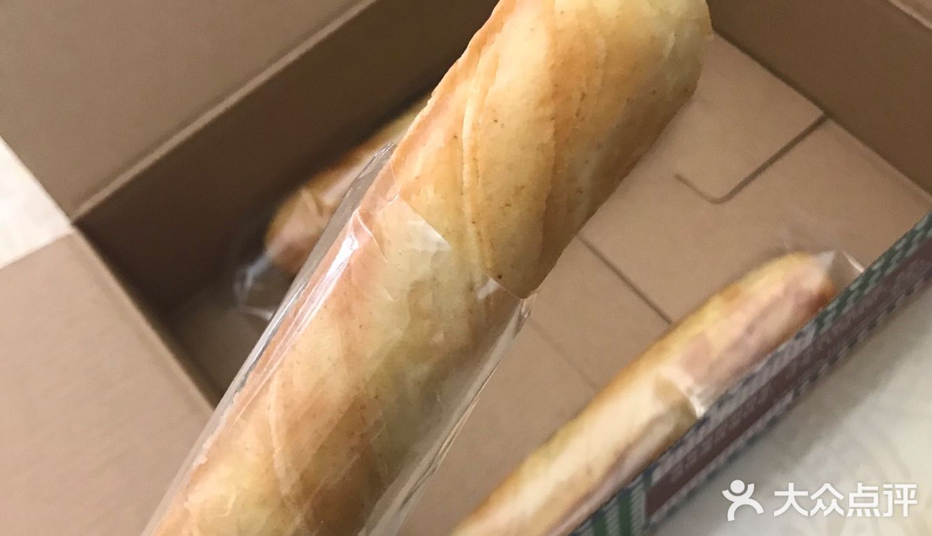 有朋友推荐说，这家的香酥牛奶棒特别好吃