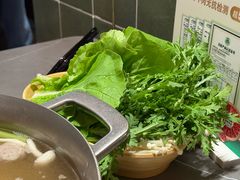蔬菜拼盘-左庭右院鲜牛肉火锅(浦江欢乐颂店)