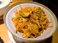 油焖干笋-吕氏疙瘩汤·海鲜新鲁菜(凯德mall新都心店)