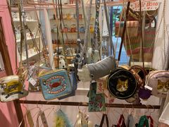 -恋物百货商店(华侨城店)