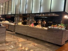 -飨食汇全日制餐厅·昆山皇冠假日酒店(九方店)
