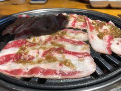 精品牛五花-唯成•韩国炭火烤肉 유성고기