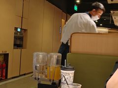 -海底捞火锅(关山保利店)