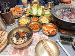 -草家酱蟹炭火烤肉店(珲春南路二店)