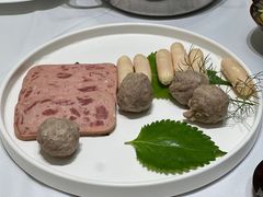 -红鼎豆捞·非遗鲍皇汤火锅(宝丰路店)