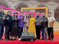 -湖北三五醇酒店·35年新楚菜