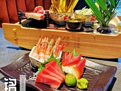 -铭牛烧肉·和牛海鲜自助(高新月牙湖店)
