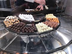 -Laderach 莱德拉(上海环贸iapm店)