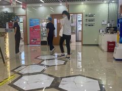 -茂菊口腔连锁(浦东南路店)