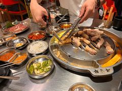 -哈哈碳都·牛肋条无限自助烤肉(台江万达店)