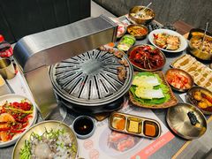 -草家酱蟹炭火烤肉店(珲春南路二店)