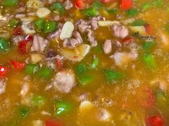 鲜锅兔-石磨豆花家常菜·牦牛排土火锅