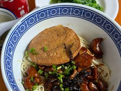 -沪西老弄堂面馆(定西路店)