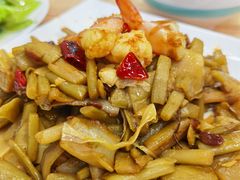 -盛燕泥丁粥