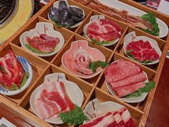 -青瓦炭韩潮烤肉(花园道店)