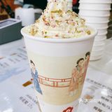 一朵小红花丨秋天的第一杯奶茶