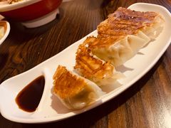 煎饺子-拉面莊夢語＆中华料理八椿