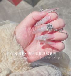 点击看大图 -Fanni美甲美睫皮肤管理