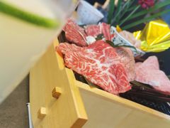 -铭牛烧肉·和牛海鲜自助(高新月牙湖店)