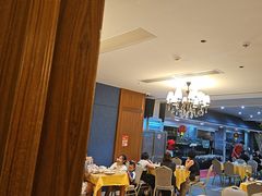 -鹏城人家海鲜酒家·23年老字号(较场尾店)