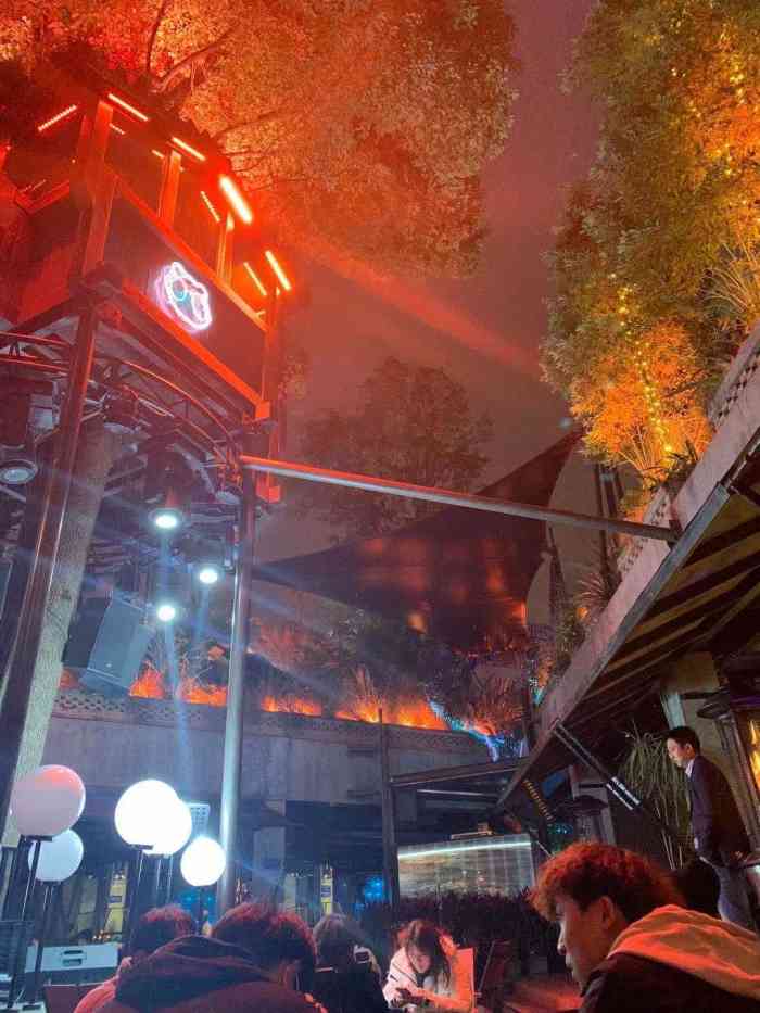 贰麻酒馆(339小森林店)-"73醉眼看人间个个都温柔 贰麻酒馆非.