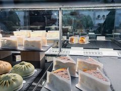 面包甜点陈列柜-SAANCI山池咖啡(海上世界文化艺术中心店)