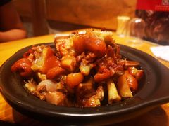 -野山舂·贵州现舂酸汤火锅(鸿通城店)