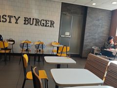 -麦当劳(杨林得来速店)
