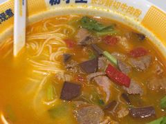 -粉小主·贵州酸汤牛肉粉(南京仙林金鹰店)