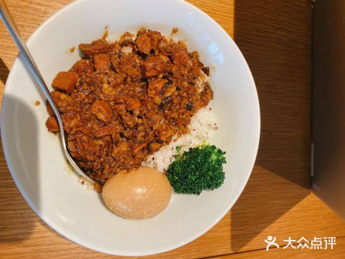 村外有星光小食铺(长嘉汇店)红藜麦卤肉饭图片