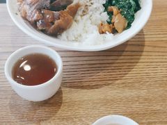 -裕记烧腊连锁餐饮(国商分店)