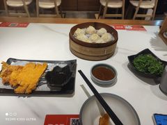 -馋三尺蟹粉小笼(人民广场店)