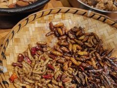 -老滇山寨•云南特色菜•地方菜•民族风情歌舞表演(金碧店)