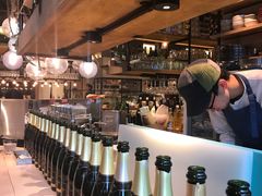 -Oyster Bar Wharf Shinjuku NEWoMan