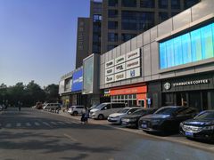 -迪卡侬(西三旗店)